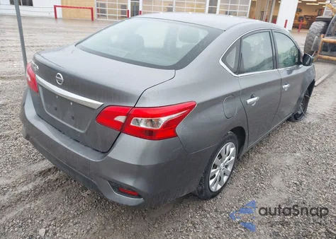 2018 Nissan Sentra S z USA, uszkodzony, nr VIN 3N1AB7AP1JY294280